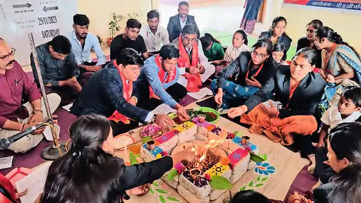 200 पालकों ने डीएवी स्कूल पहुंचकर अपने बच्चों की पढ़ाई के स्तर को जाना 1 dbcl 17009867796562ff9b780dd 26novemberbemetara03