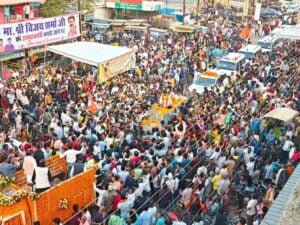 प्रदेश के उपमुख्यमंत्री विजय शर्मा शपथ ग्रहण के बाद पहली बार पहुंचे कवर्धा, नगरवासियों ने किया जगह-जगह स्वागत 4 410196729 848739110592518 8138899937327213350 n