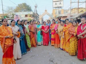 प्रदेश के उपमुख्यमंत्री विजय शर्मा शपथ ग्रहण के बाद पहली बार पहुंचे कवर्धा, नगरवासियों ने किया जगह-जगह स्वागत 2 49be50ea 6bf7 4c08 b68a 4a3189f6f326 2