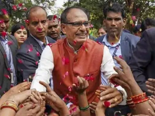 शिवराज की विदाई..15 महीने, 5 संकेत और 2 सवाल:लाड़ली बहना भी एक वजह रही, क्या अब 3000 रुपए महीने खाते में आएंगे 1 new project 2023 12 10t162427651 1702322942