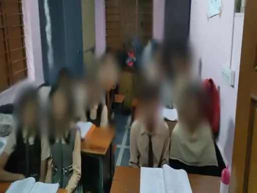 छत्तीसगढ़ में 186 मदरसे, इनमें 2000 से ज्यादा हिंदू बच्चे:NCPCR ने कराया सर्वे, अब स्कूलों में करेंगे शिफ्ट; छात्र बोले- यहां सीख रहे कंप्यूटर-संस्कृत 1 whatsapp image 2024 01 18 at 63123 pm 1 1705585141
