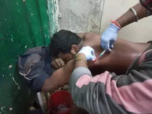 शराब के नशे में धुत 2 युवकों ने किया बीजेपी कार्यकर्ता पर चाकू से जानलेवा हमला 1 3546906 untitled 68 copy