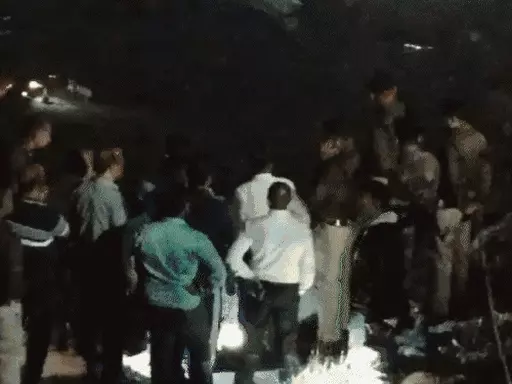 दीपका माइंस में मिट्टी धंसने से 3 युवकों की मौत:कोरबा में कोयला चोरी करने गए थे 5 ग्रामीण; सुबह तक चला रेस्क्यू अभियान 1 comp 1 15 1708653916