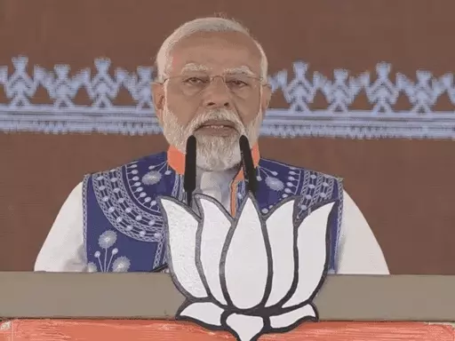 झाबुआ में मोदी बोले-370 सीटें ला रही भाजपा:लूट और फूट कांग्रेस की ऑक्सीजन; 2023 में छुट्टी हुई थी, 2024 में सफाया तय 1 comp 2 1707640126