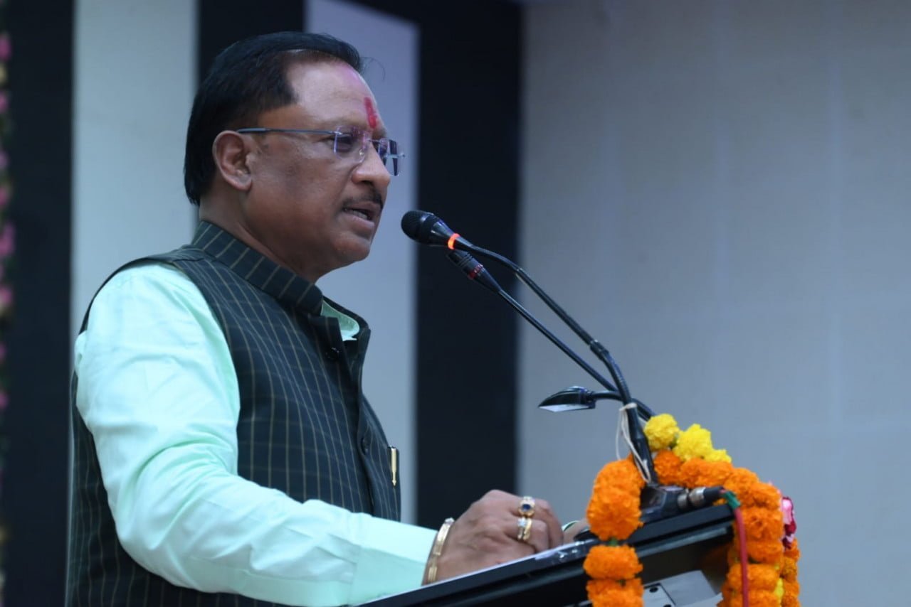 नक्सल संगठन में रहते हुए भी आपने 15 वर्षों तक ऊर्जा बचाए रखी आपको प्रणाम: मुख्यमंत्री विष्णु देव साय 1 1709893779 fc2e340428b377c1f2ac