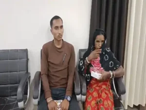 डिप्टी सीएम ने परिजनों को सौंपा 20 लाख रुपए का चेक; कुछ दिन पहले NIA जांच कराने का किया गया ऐलान 3 1710412879