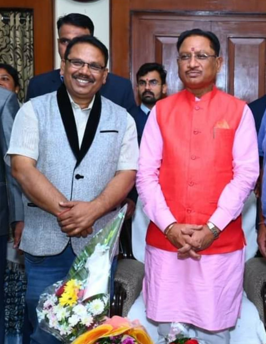 आलोक सिंह मुख्यमंत्री विष्णुदेव साय के प्रेस अधिकारी नियुक्त 1 412693043 3036217513175557 1931766255468763955 n