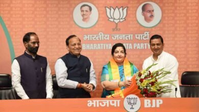 सुप्रसिद्ध पार्श्वगायिका अनुराधा पौडवाल भारतीय जनता पार्टी में हुईं शामिल 12 Smt Anuradha Paudwal has joined the Bharatiya Janata Party 2