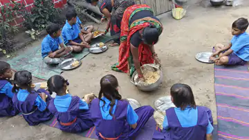 हाथीबाड़ी में न्योता भोज, शामिल हुआ समुदाय 1 app 170937734365e3073f5d2da img 20240302 wa0005