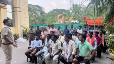 माल वाहक वाहनों पर सवारी ले जाने पर होगी सख्त कार्यवाही, थाना प्रभारी ने ली बैठक 14 3741299 untitled 14 copy
