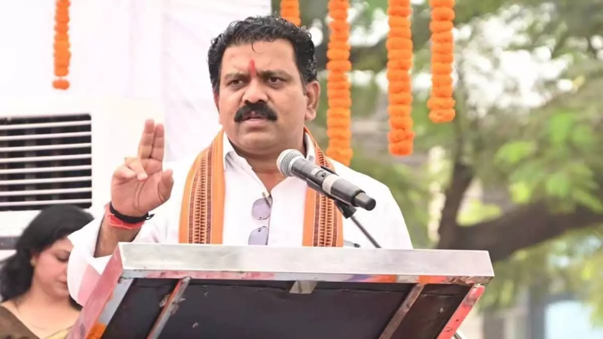 गृहमंत्री विजय शर्मा ने दीपक बैज को पहले तथ्यों को परखने की दे दी सलाह 1 3750643 untitled 60 copy 1