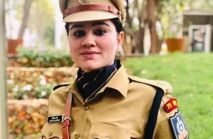 3758703 untitled 38 copy