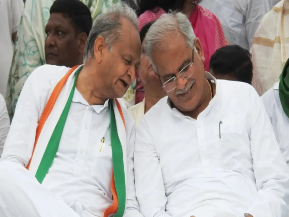 कांग्रेस ने भूपेश बघेल को रायबरेली और अशोक गहलोत को बनाया अमेठी का सीनियर ऑब्जर्वर 1 ashok gehlot bhupesh baghel 1702979066