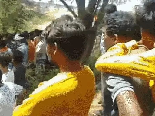 छत्तीसगढ़ में 4 लोगों ने युवक को मारकर गाड़ा:धान कटाई के पैसे और पुरानी रंजिश में मर्डर; कब्र खोदकर निकाली गई लाश 1 comp 9 1715415094