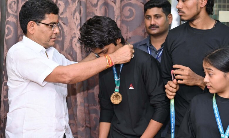 राष्ट्रीय म्यू थाई चैम्पियनशिप में छत्तीसगढ़ ने लहराया परचम, चार खिलाड़ियों ने स्वर्ण पदक और तीन खिलाड़ियों ने जीता कांस्य पदक 2 1717670353 26a56e044eb54f2e2308