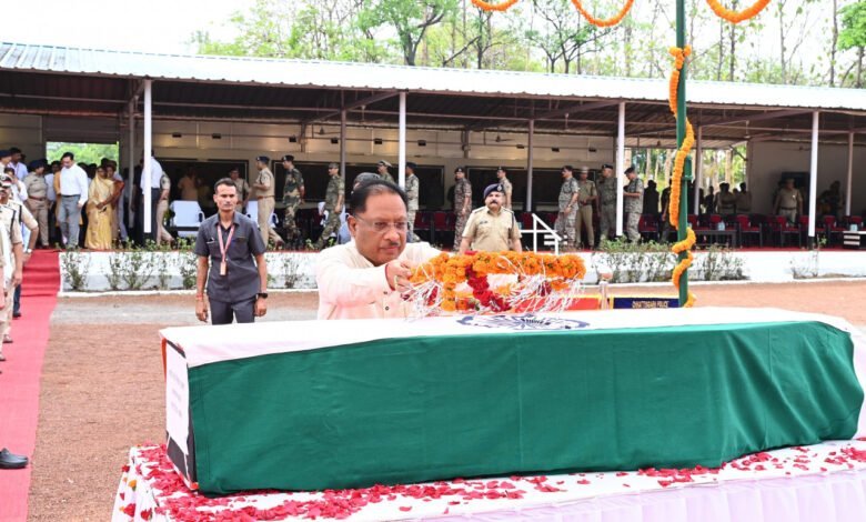 1718513992 80f7e73172a39a5f9a6f