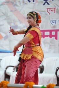 अनुशासन, साहस और निस्वार्थ भाव से सेवा के लिए प्रेरित करता है एनसीसी : मुख्यमंत्री विष्णु देव साय 6 1718789437 4ea235b751a1b9759fc0