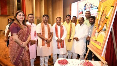 जनजातीय गौरव के प्रतीक वीरांगना रानी दुर्गावती से प्रेरणा लेकर समाज को आगे बढ़ाएं: मंत्री रामविचार नेताम 3 1719317458 2a2b94dea40b5790402a