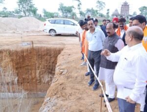 उप मुख्यमंत्रीअरुण साव ने मल्टी-विलेज जलप्रदाय योजना और सड़क निर्माण कार्यों का किया निरीक्षण 4 1719388368 dafd78263dafa57f540c