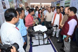 कृषि के विकास में वैज्ञानिकों का महत्वपूर्ण योगदान: मंत्री रामविचार नेताम 3 1719569300 fa4f9753162bd58e9a14