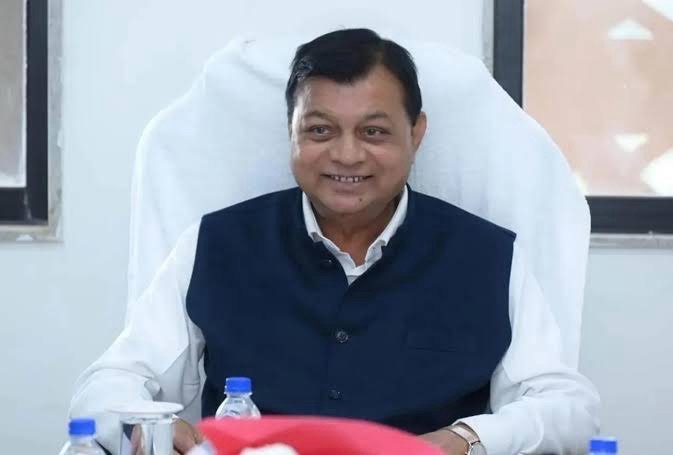 कलेक्टर ने जनदर्शन में सुनी जिले के नागरिकों की समस्याएं, संबंधित अधिकारियों को त्वरित निराकरण करने के दिए 1 36040cd0 5fe2 4adc b4fe 26765ee3b0ca 1