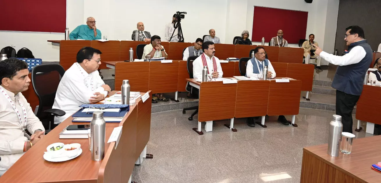 बेरोजगारों के हित में मैन्युफैक्चरिंग और सर्विस सेक्टर को बढ़ावा देगी साय सरकार 1 3762382 untitled 38 copy