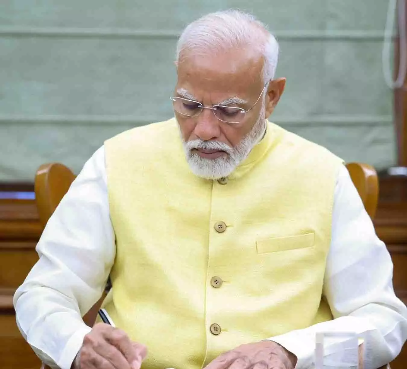 नरेंद्र मोदी ने प्रधानमंत्री के रूप में कार्यभार संभाला, 1 3781439 untitled 4 copy