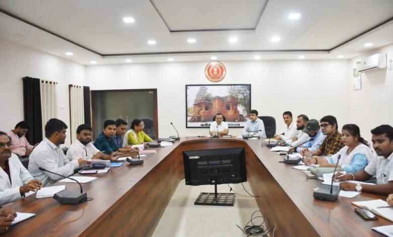 मौसमी बिमारियों को देखते हुए स्वास्थ्य अमला अलर्ट रहें-कलेक्टर जनमेजय महोबे 1 44dc22c6 1ab9 4d0f 869e 9a5e094ba478 1