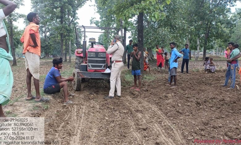 अतिक्रमण एवं अवैध जुताई करते 02 नग ट्रेक्टर जप्त किया गया वनमंडलाधिकारी 6 IMG 20240628 WA0001