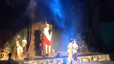 रामायण मंचन के नाम पर फूहड़ता और कॉमेडी दिखाई, IIT बॉम्बे के स्टूडेंट्स पर तगड़ा एक्शन 5 iit bombay student insulted ram and sita fined rs 1 lakh 20 thousandv 1718846051