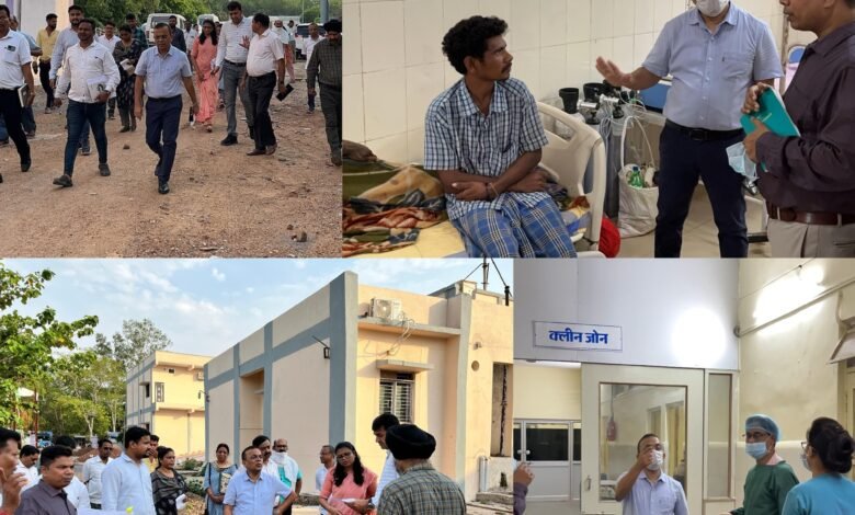 जिला अस्पताल में संसाधनों का उपयोग करते हुए मरीजों को बेहतर सुविधा उपलब्ध कराएं-कलेक्टर श्री जनमेजय महोबे 13 photo output 3