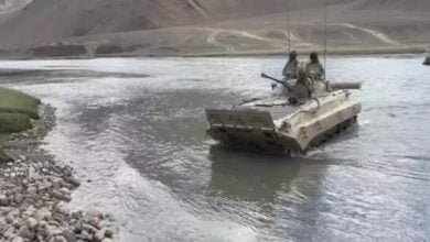 Ladakh Tank Accident: लद्दाख में LAC के पास बड़ा हादसा, टैंक अभ्यास के दौरान नदी में बहे सेना के 5 जवान 2 tjk 860x484 1