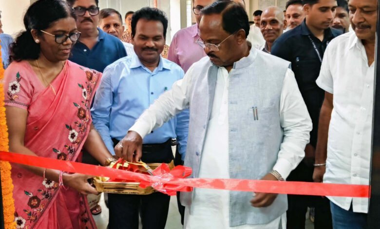 विदेशों में भी हो रही है बस्तर के कोसा कपड़ों की प्रसिद्धि : मंत्री रामविचार नेताम 14 1719829574 b836a8b7b57278be6b9e