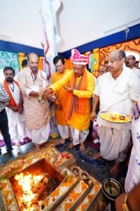 राज्यपाल विश्वभूषण हरिचंदन और मुख्यमंत्री विष्णु देव साय भगवान जगन्नाथ की रथ यात्रा में हुए शामिल 3 1720339572 b84106272cfa8acc1c29