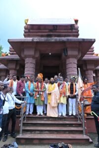 मुख्यमंत्री विष्णु देव साय पाटेश्वर धाम में आयोजित गुरू पूर्णिमा महोत्सव में शामिल हुए 8 1721551304 ea11a01f20abad62c2b6