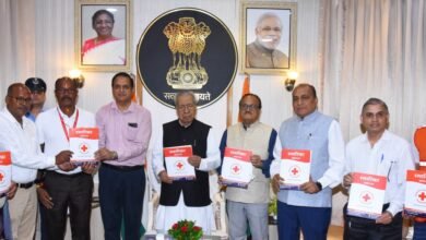 राज्यपाल हरिचंदन ने किया छत्तीसगढ़ रेडक्रॉस इकाई की स्मारिका का विमोचन 4 img 7634 1