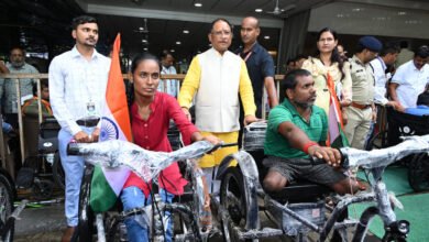 मुख्यमंत्री विष्णु देव साय ने जनदर्शन में सुनी जनता की समस्याएं 12 1723100959 6b7aaaad89bdb0fb8e40