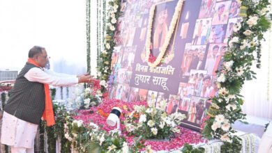 रायपुर : मुख्यमंत्री श्री साय बेमेतरा में तुषार साहू के श्रद्धांजलि कार्यक्रम में शामिल हुए 9 1723207613 c082834bdecab08bed3a