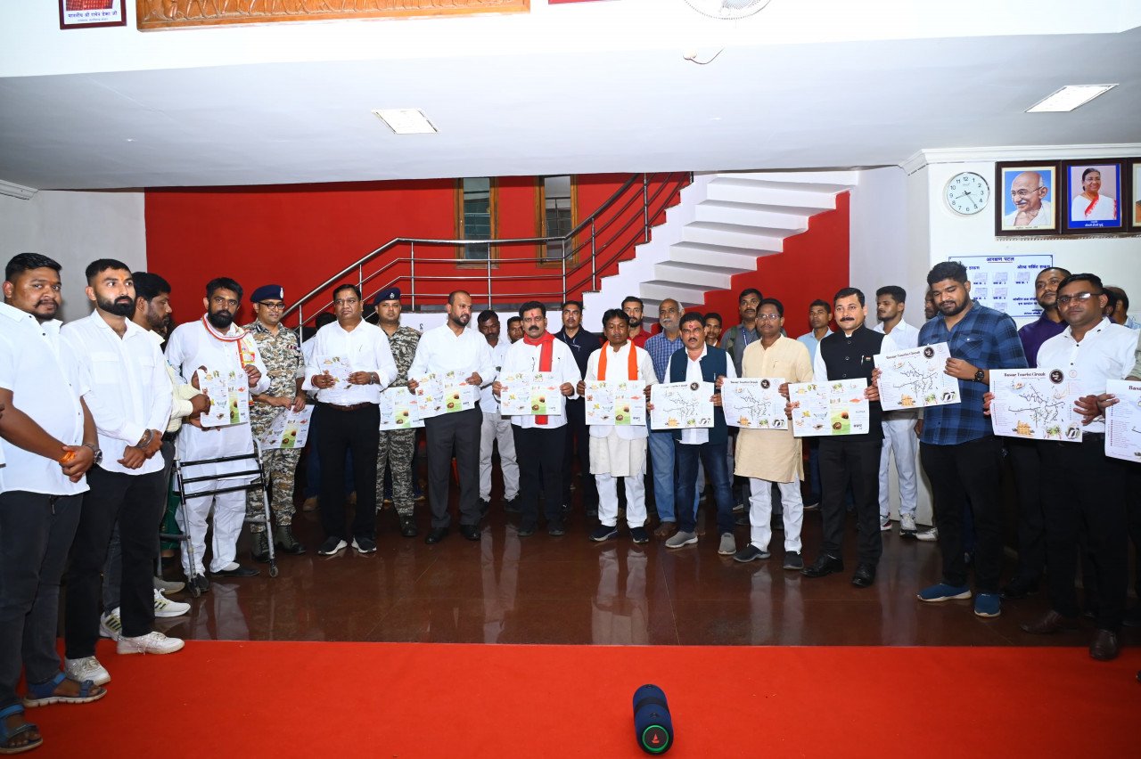 उप मुख्यमंत्री ने ’’द बस्तर मड़ई’’ का लोगो और थीम म्यूजिक का किया विमोचन 1 1723805323 d0ecf9e454d62e04ef0c
