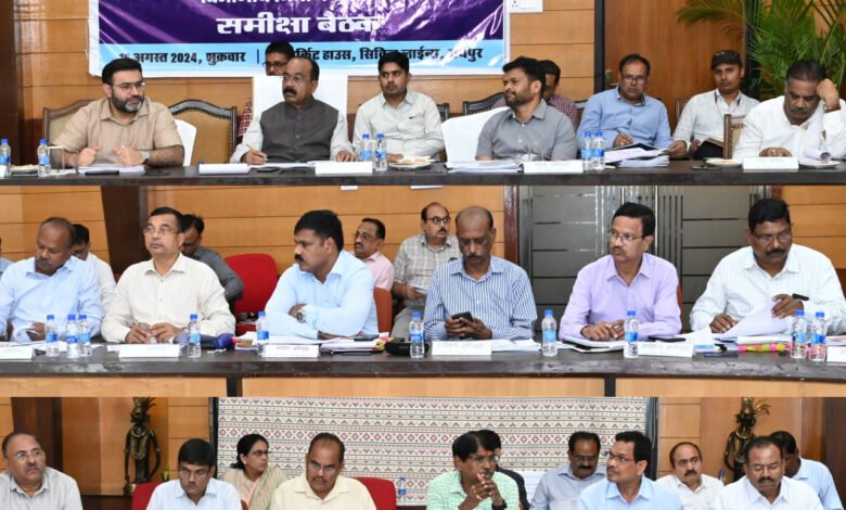 उप मुख्यमंत्री अरुण साव ने की PWD के कार्यों की समीक्षा, खराब सड़कों की मरम्मत नवम्बर तक पूर्ण करने के दिए निर्देश