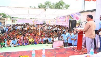 रक्षाबंधन 2024: उपमुख्यमंत्री विजय शर्मा कबीरधाम के कार्यक्रमों में हुए शामिल, नेउर गांव खुर्द में मिनी स्टेडियम की घोषणा 1 रक्षाबंधन 2024: उपमुख्यमंत्री विजय शर्मा कबीरधाम के कार्यक्रमों में हुए शामिल, नेउर गांव खुर्द में मिनी स्टेडियम की घोषणा