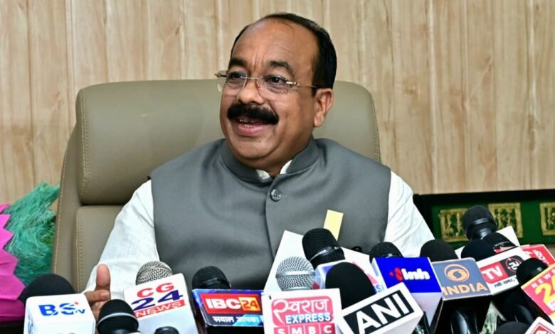 नगरीय प्रशासन के कार्यों पर उप मुख्यमंत्री अरुण साव का प्रेसवार्ता: विकास योजनाओं की दी जानकारी