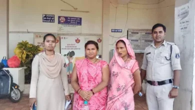 कथावाचक प्रदीप मिश्रा महाराज के शिव महापुराण कार्यक्रम में जेवरात चोरी, 5 महिलाएं और 1 पुरुष गिरफ्तार 4 कथावाचक प्रदीप मिश्रा महाराज के शिव महापुराण कार्यक्रम में जेवरात चोरी, 5 महिलाएं और 1 पुरुष गिरफ्तार