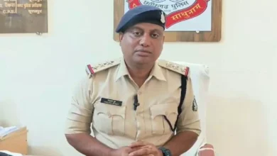 सूरजपुर में भारत बंद के दौरान उपद्रव: NH43 मार्ग जाम, कई दुकानों को जबरन बंद कराने पर 15 से अधिक प्रदर्शनकारियों पर FIR दर्ज 1 सूरजपुर में भारत बंद के दौरान उपद्रव: NH43 मार्ग जाम, कई दुकानों को जबरन बंद कराने पर 15 से अधिक प्रदर्शनकारियों पर FIR दर्ज