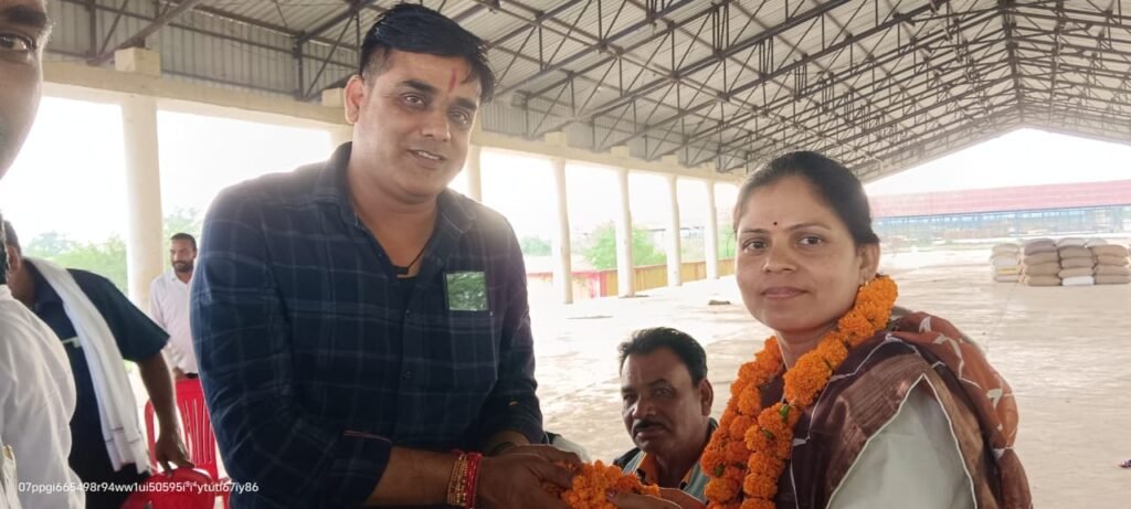कबीरधाम में शासकीय राशन दुकानदार एवं विक्रेता कल्याण संघ के जिला एवं ब्लॉक संगठनों में नव-नियुक्त पदाधिकारियों की घोषणा 2 कवर्धा में शासकीय दुकानदार संघ की बैठक में नई नियुक्तियों की घोषणा