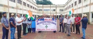 आजादी का अमृत महोत्सव : स्वामी आत्मनन्द और कस्तूरबा विद्यालय के विद्यार्थियों ने तिरंगा रैली और रंगोली, और विविध कार्यक्रम कर देश भक्ति का अलख जगाया 3 WhatsApp Image 2024 08 09 at 3.25.48 PM