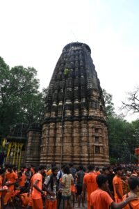 कबीरधाम के कण-कण में शिव का वास, अमरकंटक से डोंगरिया और पंचमुखी बुढ़ा महादेव से भोरमदेव मंदिर तक गुंज रहा है हर-हर महादेव 6 WhatsApp Image 2024 08 11 at 5.44.45 PM 1