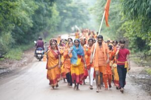 कबीरधाम के कण-कण में शिव का वास, अमरकंटक से डोंगरिया और पंचमुखी बुढ़ा महादेव से भोरमदेव मंदिर तक गुंज रहा है हर-हर महादेव 2 WhatsApp Image 2024 08 11 at 5.44.45 PM