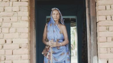 महतारी वंदन योजना से वृद्धा ध्वजा बाई को मिली आर्थिक सहायता, अब पूरी होती हैं सभी जरूरतें