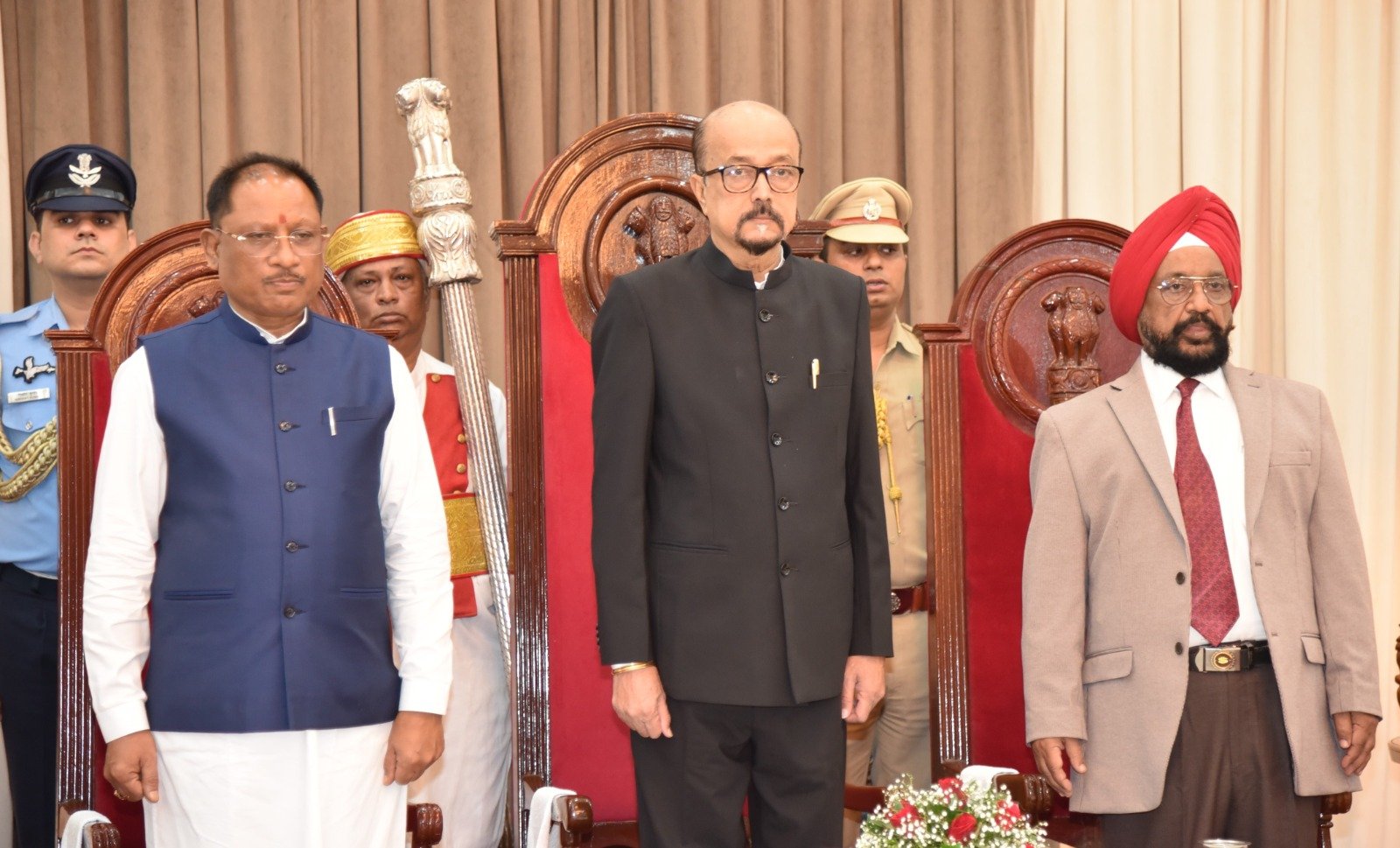 राज्यपाल श्री डेका ने न्यायमूर्ति (सेवानिवृत्त) श्री उबोवेजा को दिलाई प्रमुख लोकायुक्त पद की शपथ 1 राज्यपाल श्री डेका ने न्यायमूर्ति (सेवानिवृत्त) श्री उबोवेजा को दिलाई प्रमुख लोकायुक्त पद की शपथ